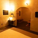 Lemon Cave Bed and breakfast