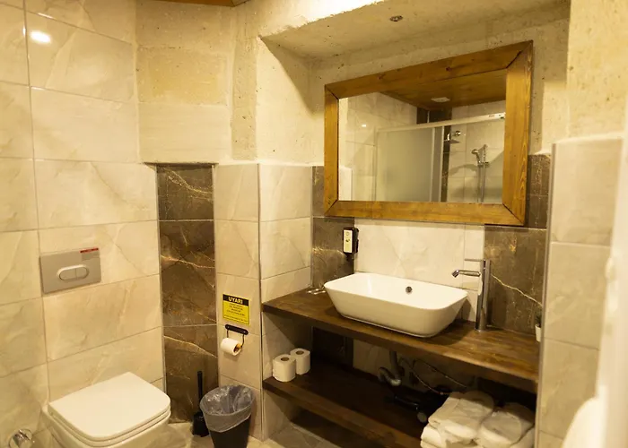 לינה וארוחת בוקר Lemon Cave 4*