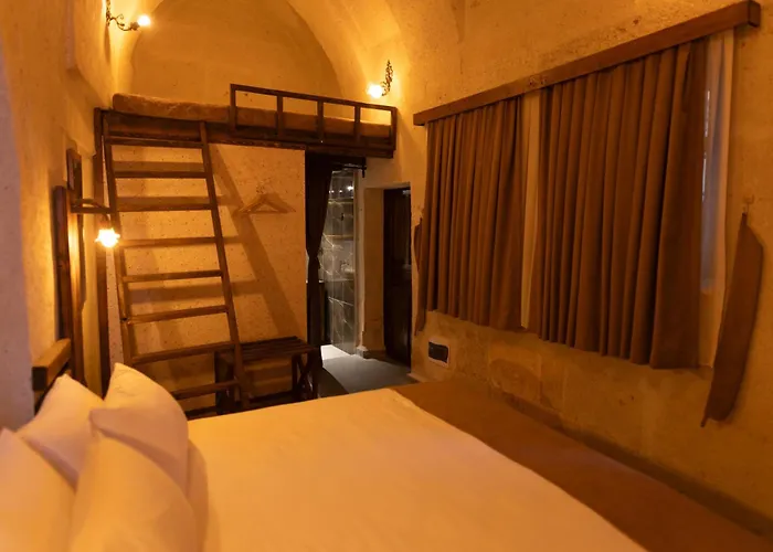 לינה וארוחת בוקר Lemon Cave Avanos