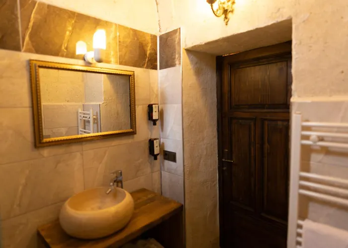 לינה וארוחת בוקר Lemon Cave Avanos